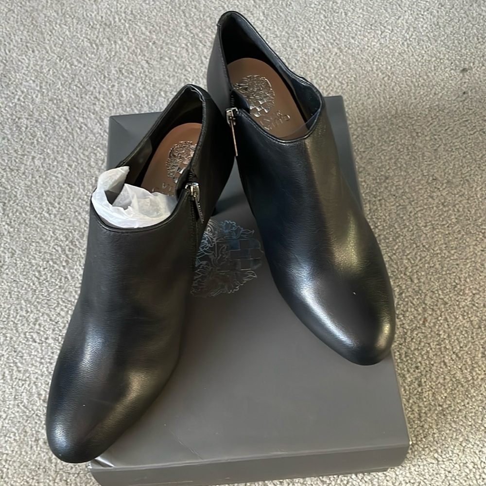 Black heel booties